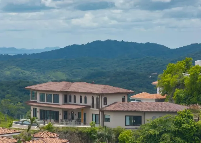 Casa Encanta Del Pacifico Oceanview Pool Estate