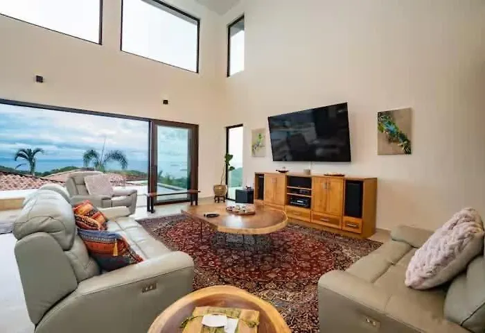 Casa Encanta Del Pacifico Oceanview Pool Estate